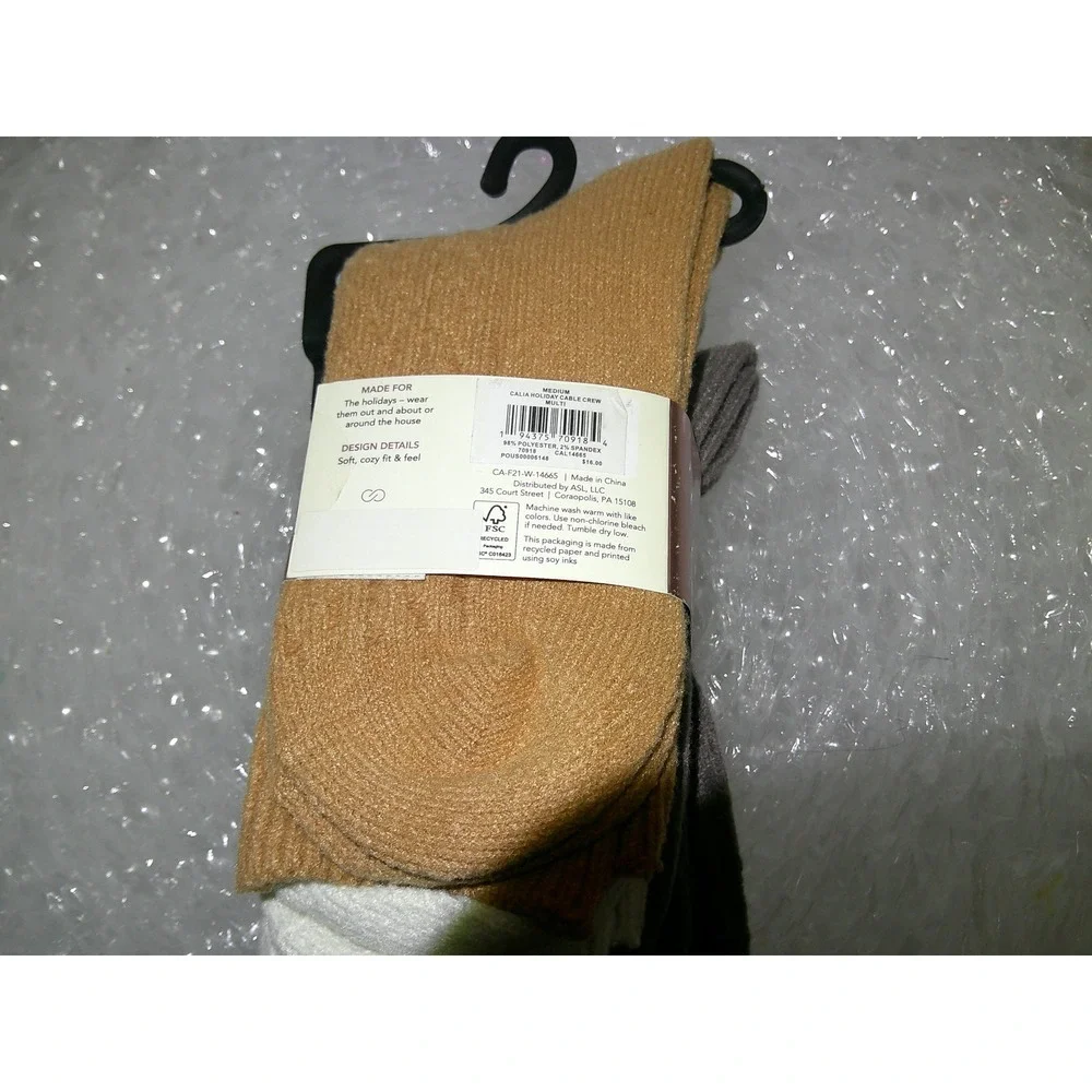Calla Lifestyle Crew Socks 3-Pack Soft‎ Cozy Holiday Gift Medium